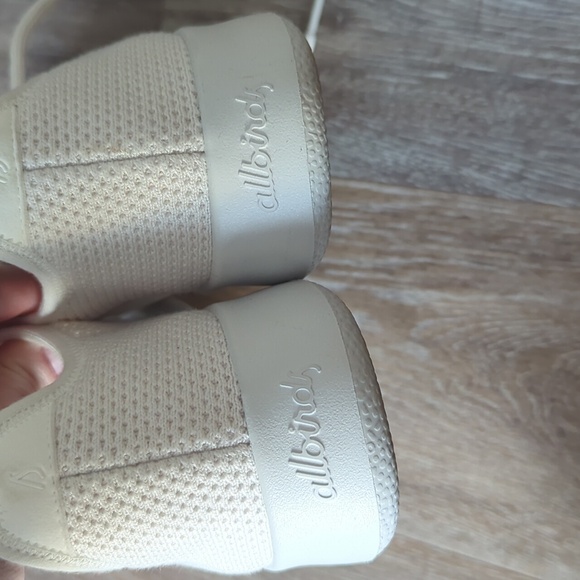 like new Allbirds tree runners sneakers - Picture 6 of 12